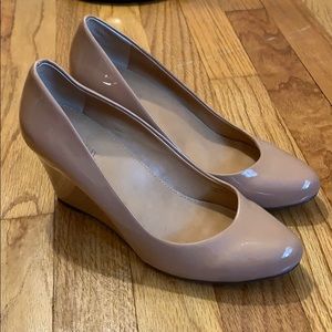 JCrew Factory Nude Patent Sylvia Wedges